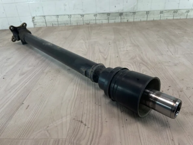 Карданный вал задний для Mitsubishi Pajero V70 5dr (JDM) 1999-2006 на фотографиях