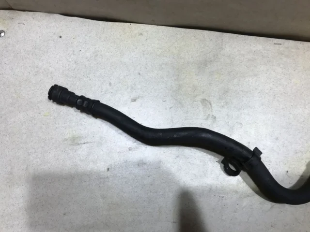 Трубка радиатора охлаждения АКПП (выпускная) для BMW X5 Е53 1999-2006 на фотографиях