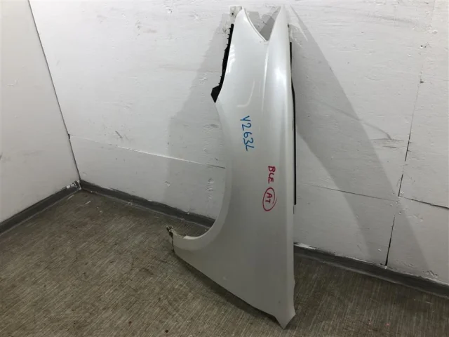 Крылья для Subaru Legacy BL/B13 2003-2009 на фотографиях