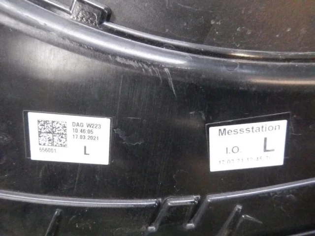 Фонарь левый для Mercedes-Benz S class W223 2021+ на фотографиях