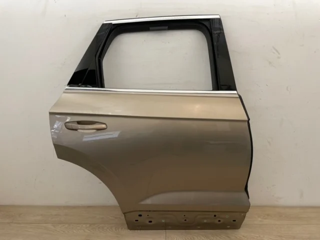 Дверь задняя правая для Volkswagen Touareg III (CR) 2018+ на фотографиях