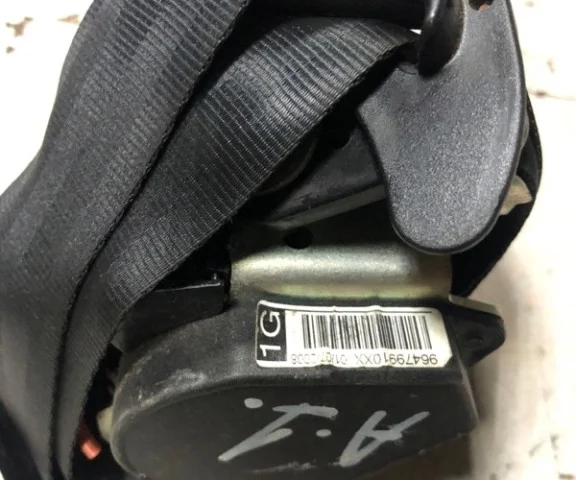 Ремень безопасности передний левый для Citroen C4 Хэтчбек 2004-2011 на фотографиях