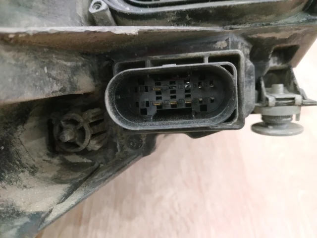 Фара правая для Mercedes-Benz S class X222 Maybach 2014-2017 на фотографиях