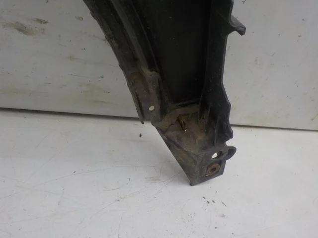 Крыло правое для Ford Kuga CBV 2008-2013 на фотографиях