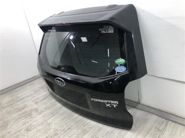 Крышка багажника для Subaru Forester SJ rest 2016-2019 на фотографиях