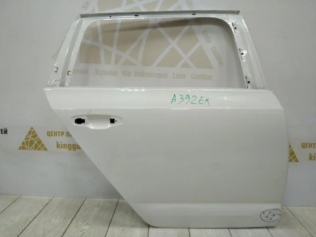 Дверь задняя правая для Skoda Octavia A7 Tour на фотографиях