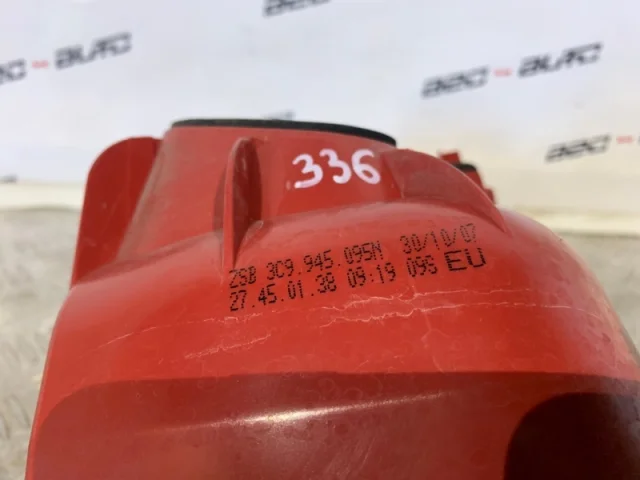 Фонарь левый для Volkswagen Passat Variant (B6, Typ 3C) 2004-2010 на фотографиях