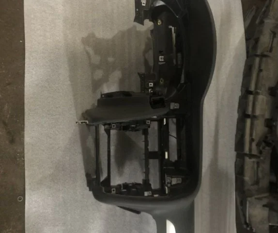 Торпедо (в сборе) для Audi A4 B8 Allroad 2007-2015 на фотографиях