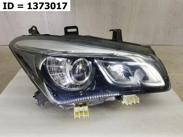 Фара правая для Infiniti QX 80 2013-2022 на фотографиях