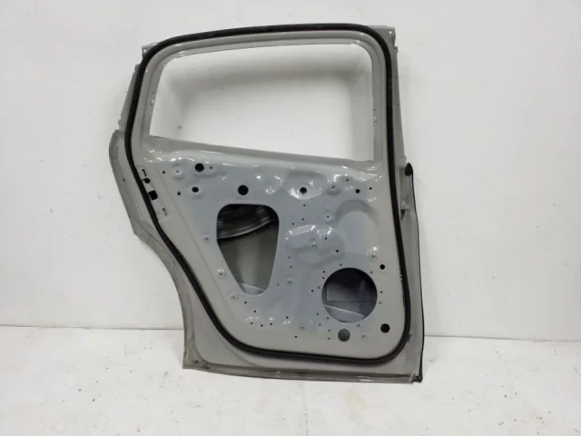 Дверь задняя левая для Porsche Panamera 971 2016-2024 на фотографиях