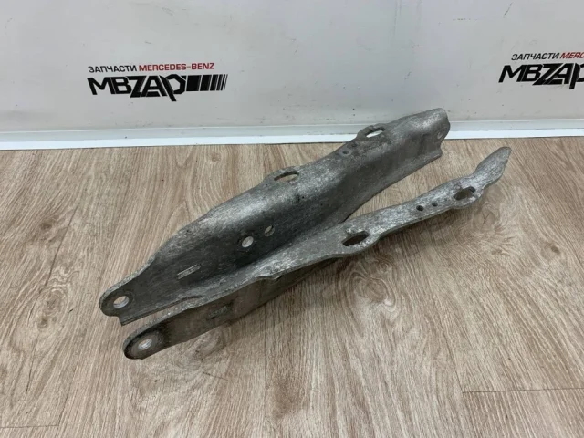 Рычаг задний левый нижний для Mercedes-Benz S class W222 2013-2017 на фотографиях