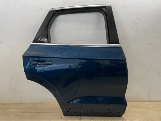 Дверь задняя правая для Volkswagen Touareg III (CR) 2018+ на фотографиях