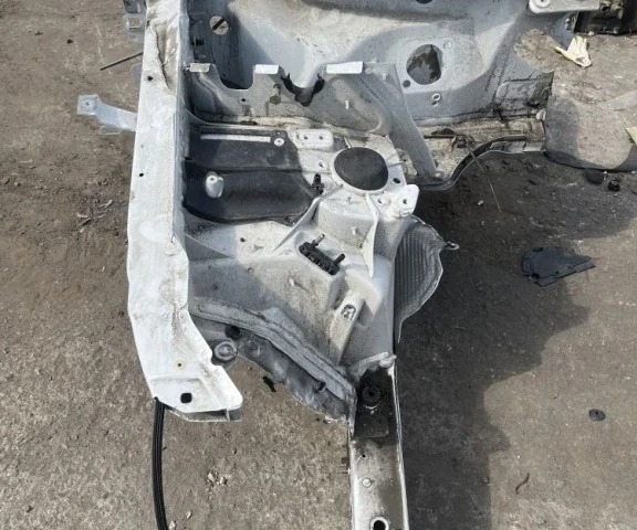 Лонжерон передний правый для Audi Q5 FY 2017-2020 на фотографиях