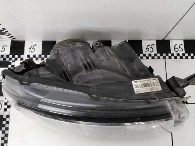 Фары для Land Rover Discovery L319 Rest 2013-2017 на фотографиях