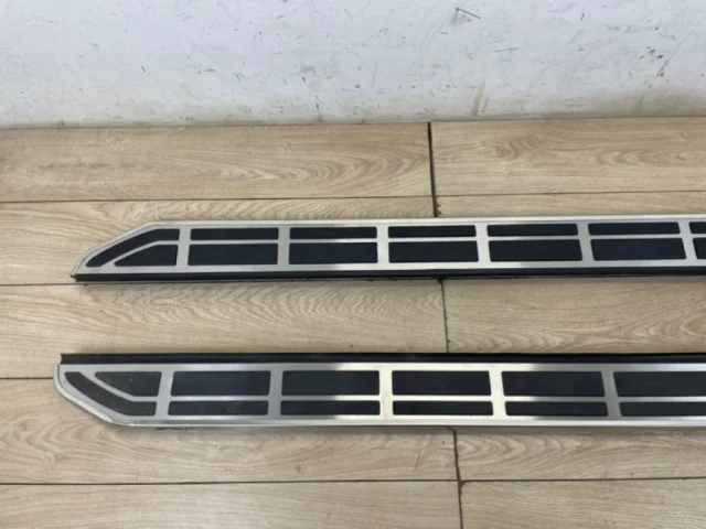 Подножка левая для Volkswagen Touareg II (7P5) 2010-2014 на фотографиях