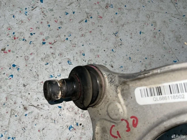 Рычаг передний правый верхний для BMW 5er G30 2016-2023 на фотографиях