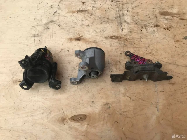 Подушка двигателя задняя левая нижняя для Nissan Teana J32 2008-2013 на фотографиях