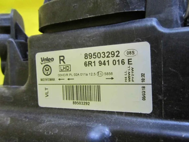 Фара правая для Volkswagen Polo V (6R) 2009-2014 на фотографиях