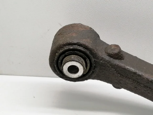 Качающийся рычаг левый для Mercedes-Benz M class W164 2005-2011 на фотографиях