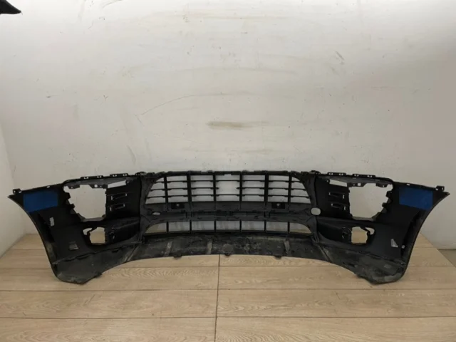 Бампер передний для Porsche Macan 95B 2014-2023 на фотографиях