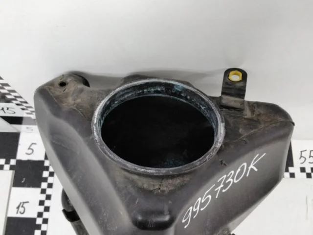 Бачок омывателя для Mercedes-Benz S class W222 2013-2017 на фотографиях