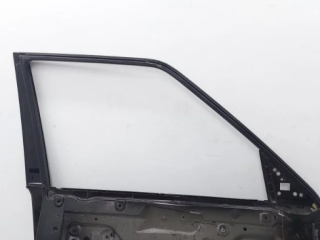 Двери для Infiniti QX 56 2010-2014 на фотографиях