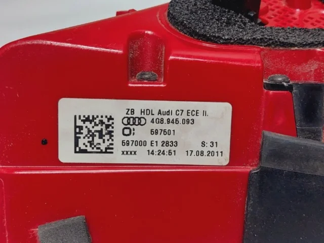 Фонарь внутренний левый для Audi A7 4G 2010-2014 на фотографиях