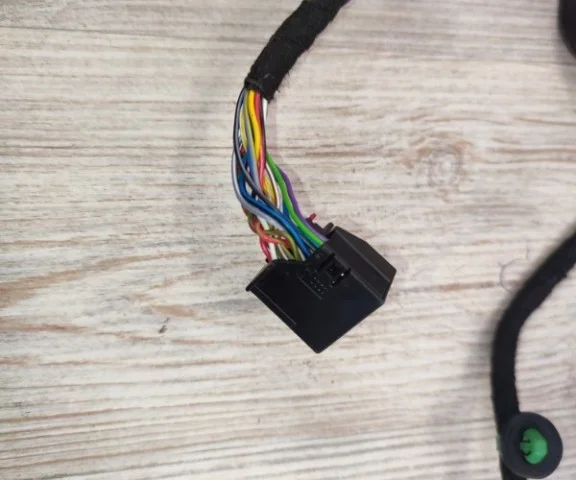 Зеркало боковое правое для Volkswagen Touareg III (CR) 2018+ на фотографиях