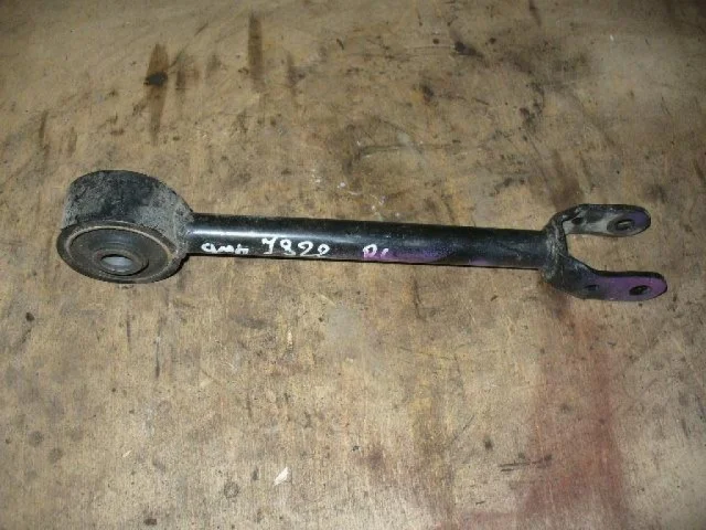 Стойка стабилизатора задняя для Nissan Murano Z51 2007-2015 на фотографиях