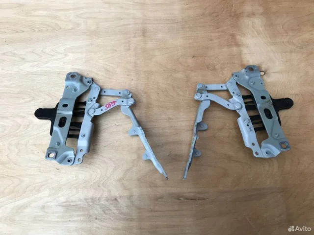 Петля капота левая для BMW 5er Ф10 Rest. 2014-2017 на фотографиях