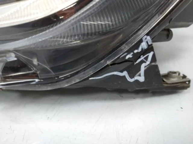 Фара левая для Renault Duster HM 2020+ на фотографиях