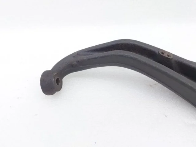 Кулак поворотный правый для Infiniti QX 80 2013-2022 на фотографиях