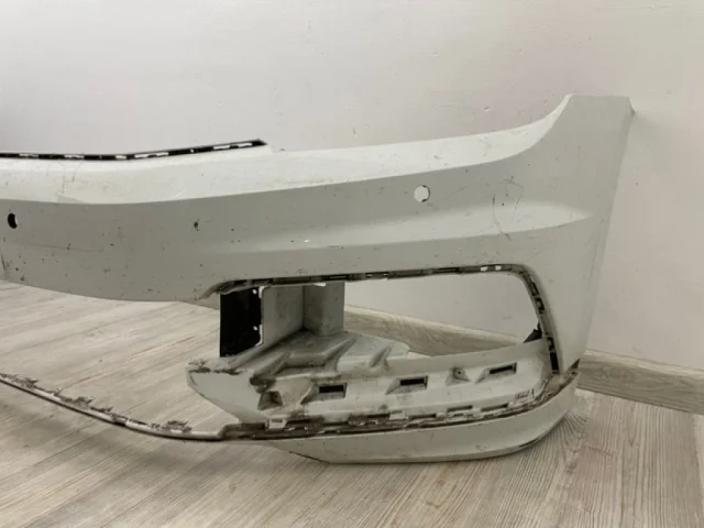 Бампер для Volkswagen Passat (B8.5) Variant, R-line, GTE 2019+ на фотографиях