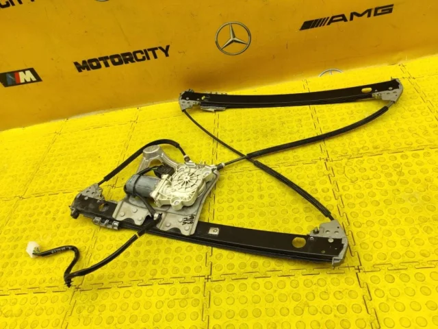 Мотор стеклоподъемника передний левый для Mercedes-Benz S class W220 1998-2005 на фотографиях