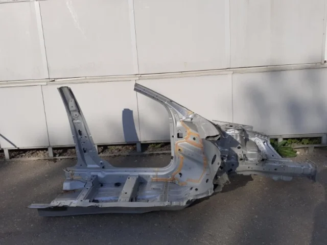 Четверть кузова передняя правая для Volvo XC60 Y20 2008-2017 на фотографиях