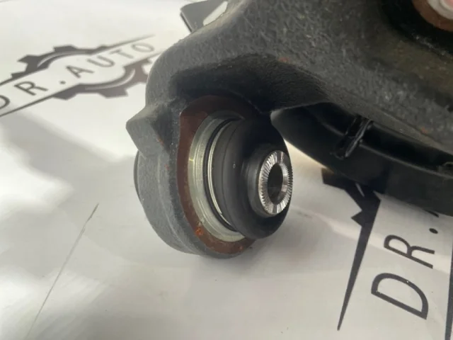 Цапфа задняя левая для Lexus RX AGL20W,AGL25W,GGL25,GYL25 2015-2022 на фотографиях