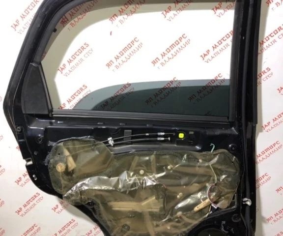 Молдинг двери задний левый для Suzuki SX4 2006-2009 на фотографиях