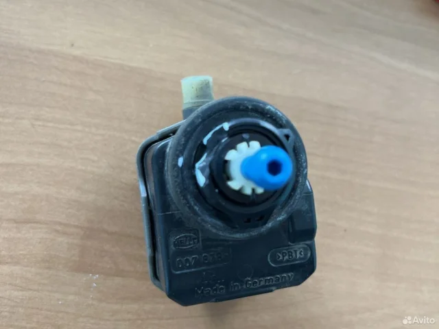 Моторчик корректора фары для Nissan Almera N16 Седан 2000-2006 на фотографиях