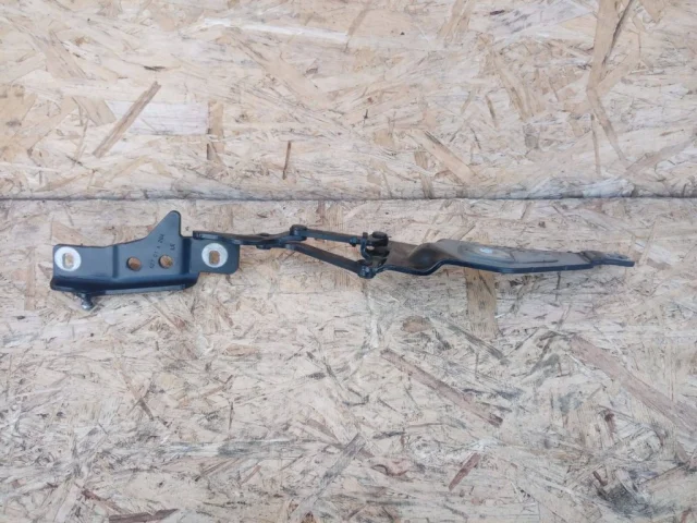 Петля капота правая для BMW X5 Е70 2006-2013 на фотографиях