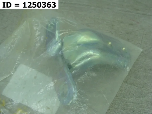 Петля двери задняя левая нижняя для Kia Cerato YD 2016-2020 rest. на фотографиях