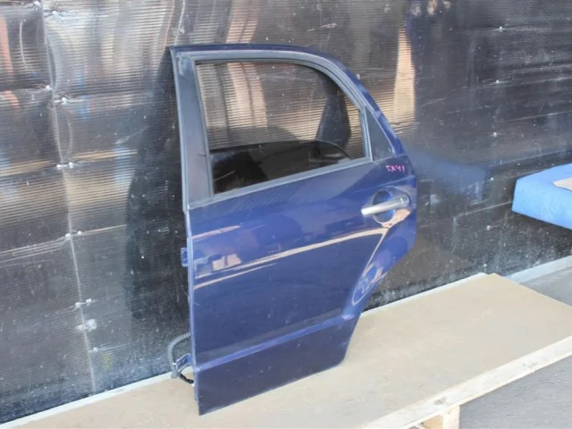 Дверь задняя левая для Suzuki SX4 2006-2009 на фотографиях
