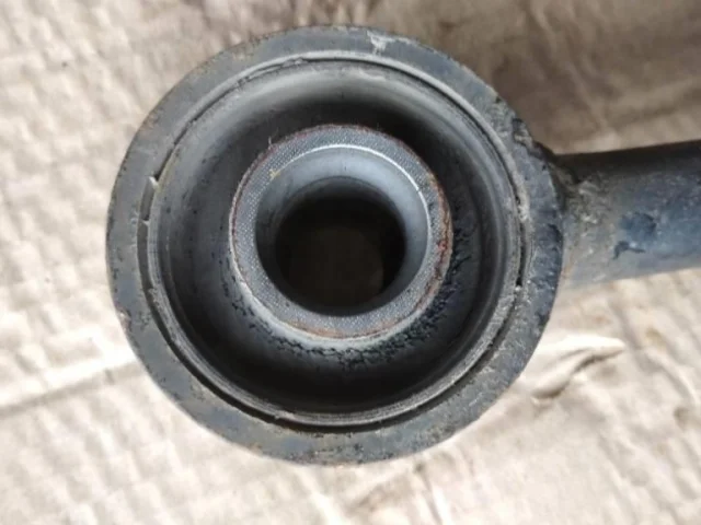 Стойка стабилизатора задняя для Nissan Murano Z51 2007-2015 на фотографиях