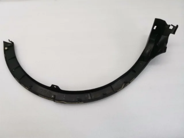 Молдинг крыла задний правый для Toyota RAV4 XA40 rest 2015-2019 на фотографиях