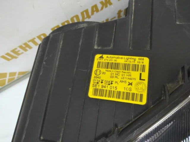 Фара левая для Skoda Octavia A7 Tour на фотографиях