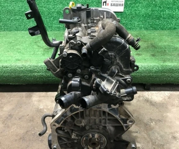 Двигатель для Skoda Octavia A7 Tour на фотографиях