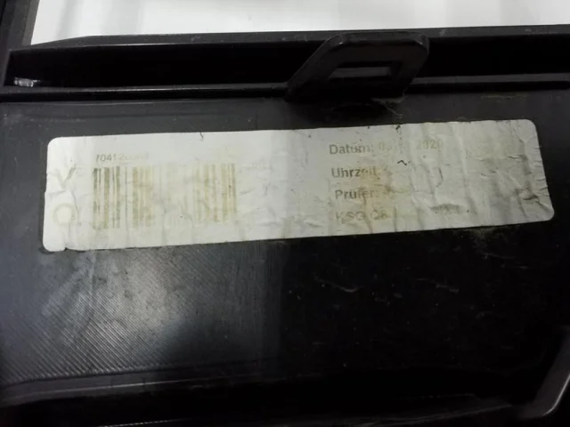 Решетка радиатора левая для Audi Q8 4M 2018-2023 на фотографиях