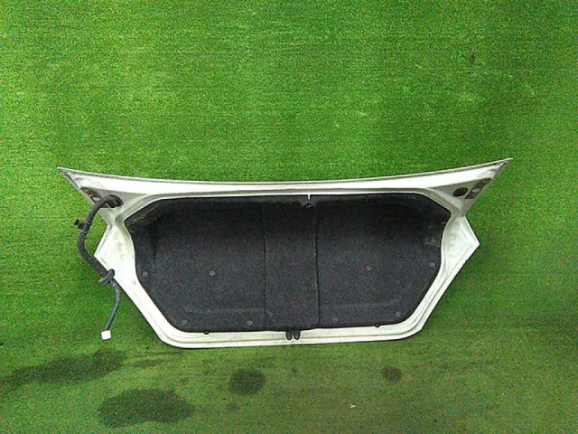 Крышка багажника для Nissan Teana J31 2003-2007 на фотографиях