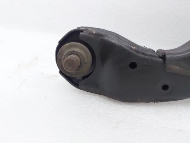 Рычаг передний правый нижний для Infiniti QX 56 2010-2014 на фотографиях