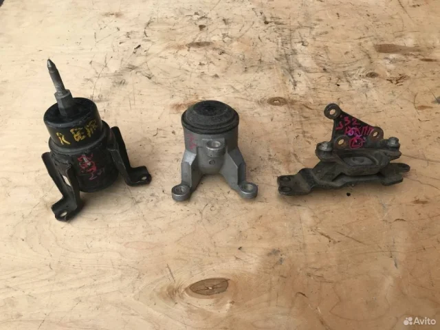 Подушка двигателя задняя левая нижняя для Nissan Teana J32 2008-2013 на фотографиях