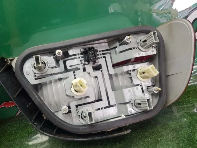 Бампер задний для BMW 7er Е38 1994-2001 на фотографиях